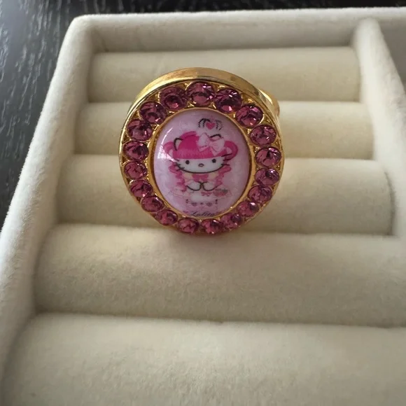 Hello Kitty Tarina Tarantino ring - Picture 4 of 4